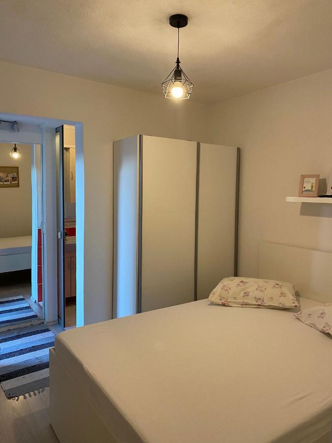 Apartment Mirjana Makarska Ngoại thất bức ảnh