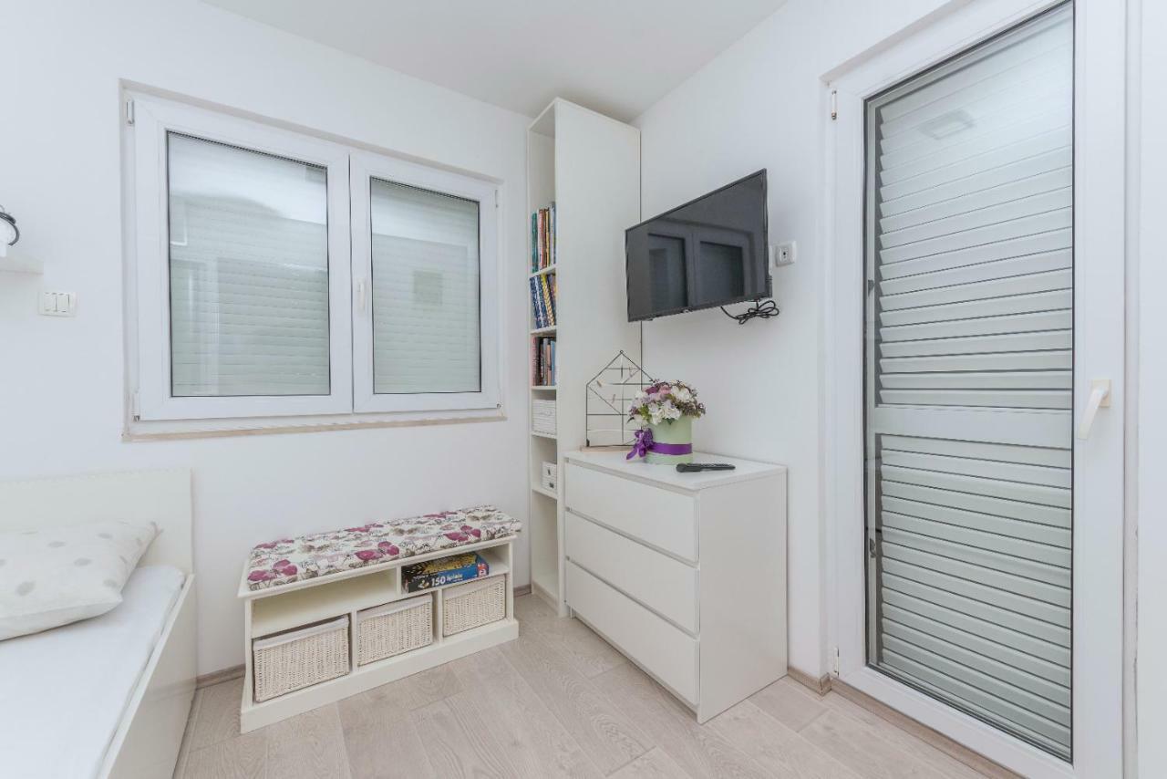 Apartment Mirjana Makarska Ngoại thất bức ảnh
